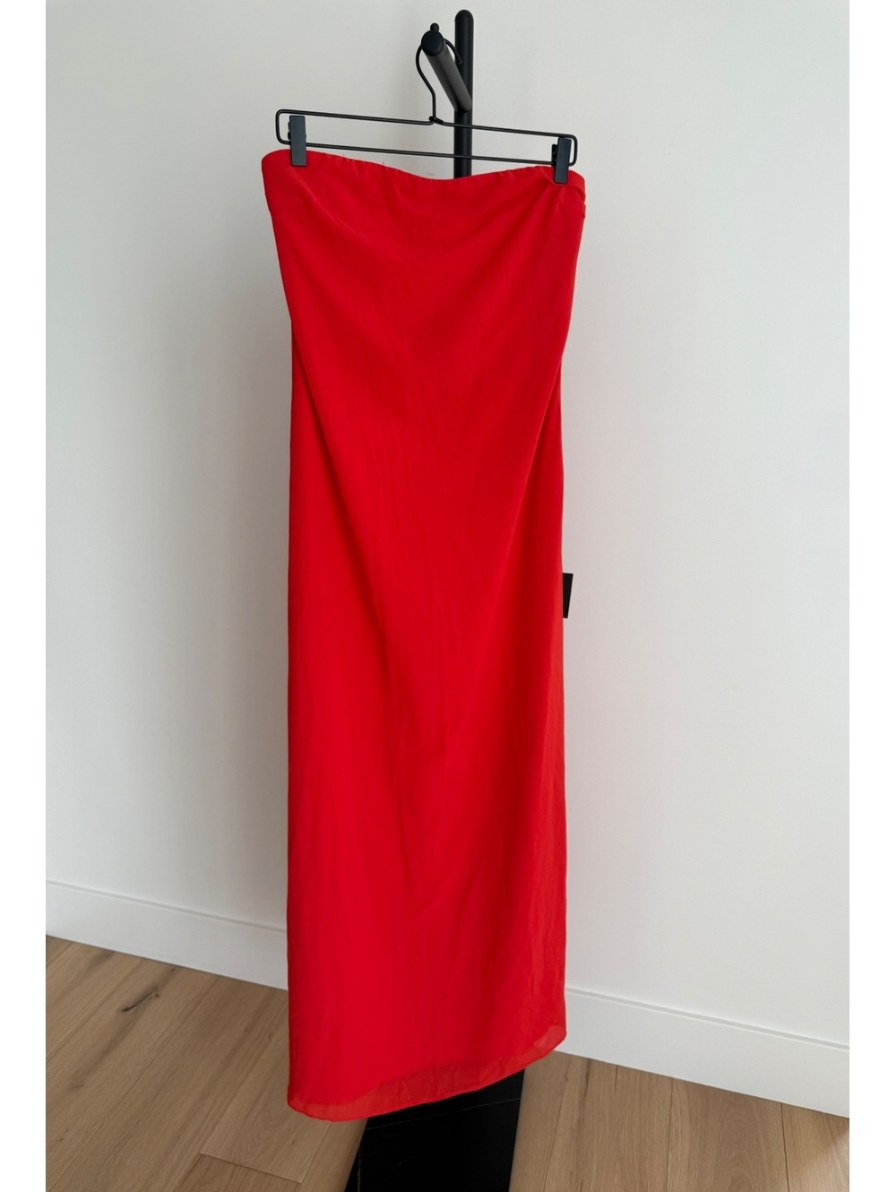 NWT Lulus Red Strapless Column Maxi Dress Side Slit Medium